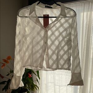 M     Lovely White Sheer Textured Blouse